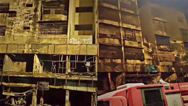 SBCA team inspects fire-hit shopping centre in Karachi
