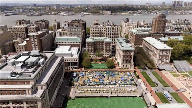 Columbia University interim president steps down amid funding row