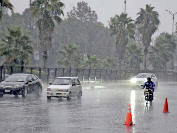 Met Office issues monsoon alert for KP, Punjab and Kashmir