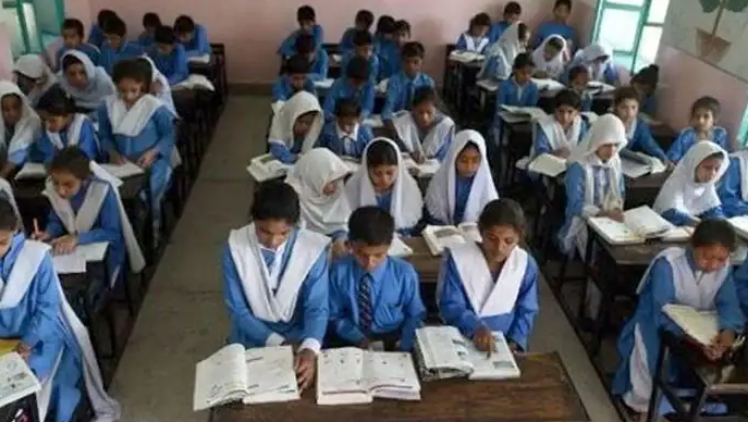 Schools in Bagh closed amid high flood alert