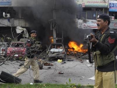 Blast targeting Police Lines kills eight in Lahore