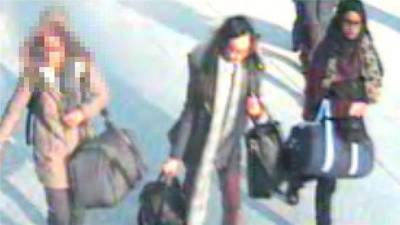 Three British schoolgirls may join Islamic State: UK police 