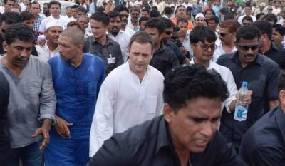 Indian police briefly detain Rahul Gandhi