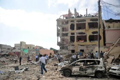 Car bombing on govt building in Somali capital kills at least 10