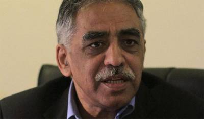 Nawaz is still real PM, Abbasi is just his replacement: Zubair Umar