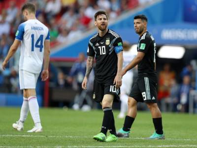 Messi misses penalty as Iceland hold Argentina for famous draw