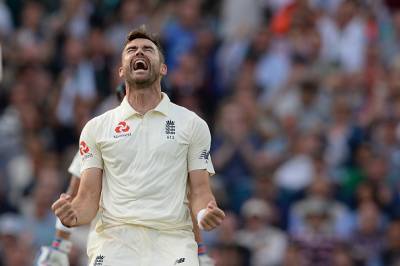 England's Anderson fined for dissent in India Test