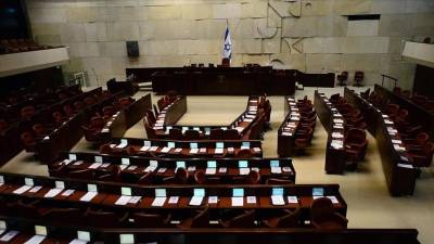Fate of Israel’s new government hinges on fragile alliance