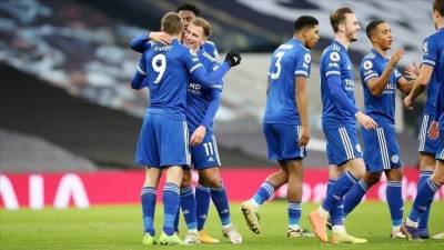Leicester City beat Manchester United 4-2 in Premier League thriller