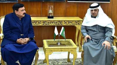 Saudi ambassador calls on Interior Minister