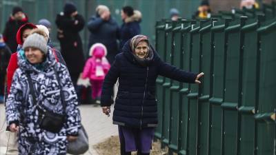 Russia announces opening of 6 humanitarian corridors