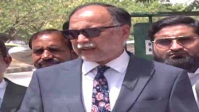 Ahsan Iqbal appeals nation to reduce tea consumption