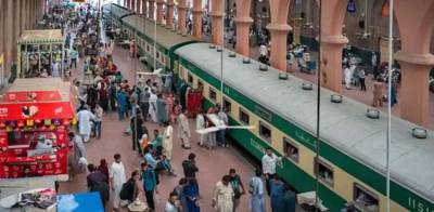 Fuel prices: Pakistan railways to cut train fares by 10pc