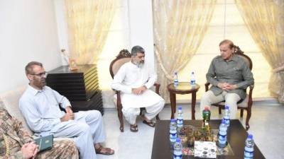 PM visits residence of Shaheed Major Talha