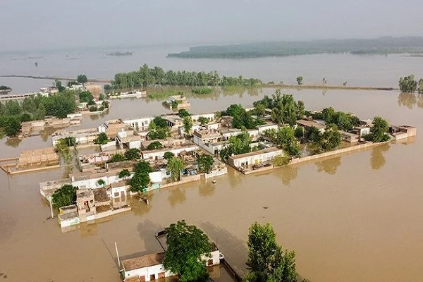 Nowshera, Charsadda still flooded as fresh deluge enters southern Punjab, Sindh