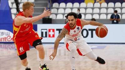 Spain beat Türkiye 72-69, win Group A in EuroBasket 2022