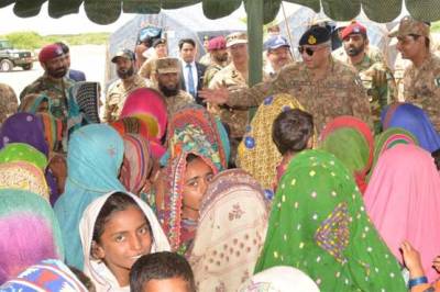 COAS visits flood affected areas of Badin