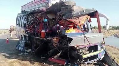 10 die in truck-bus collision near Sehwan