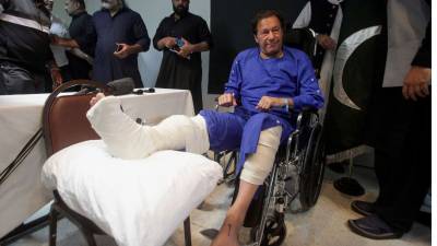 Doctors to remove Imran Khan's leg band today