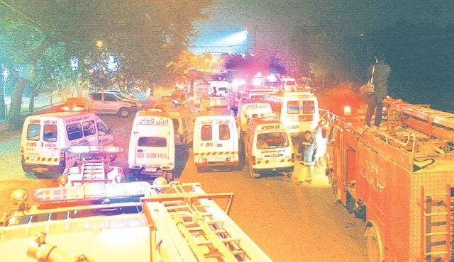 Three blasts in Lahore spread panic