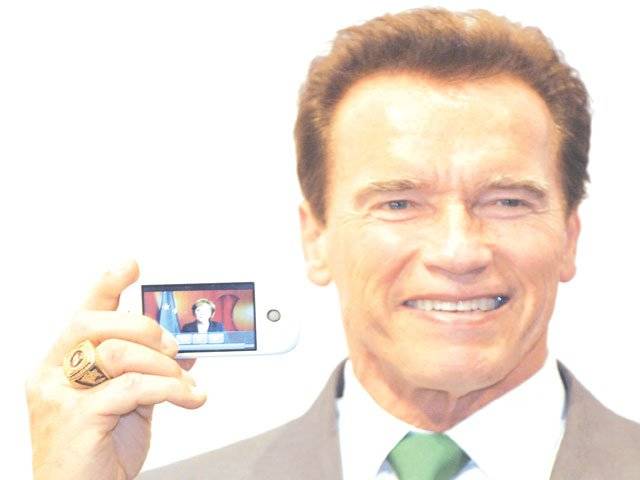 Arnold kicks off world's biggest high-tech fair