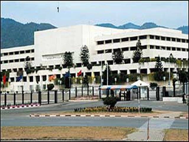 NA committee approves NRO with amends