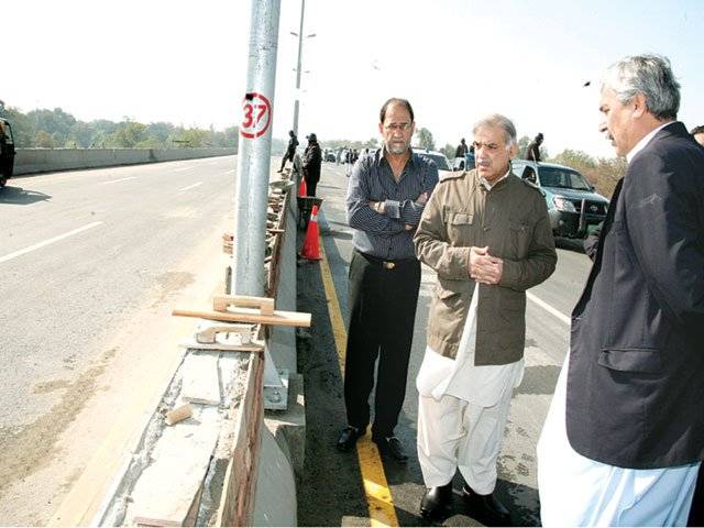 CM orders DCO to launch projects for Bagrian