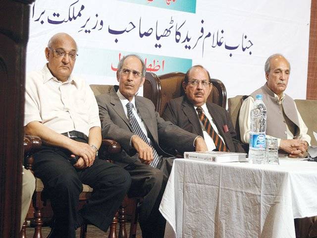 'Writers' work can bring harmony among masses'