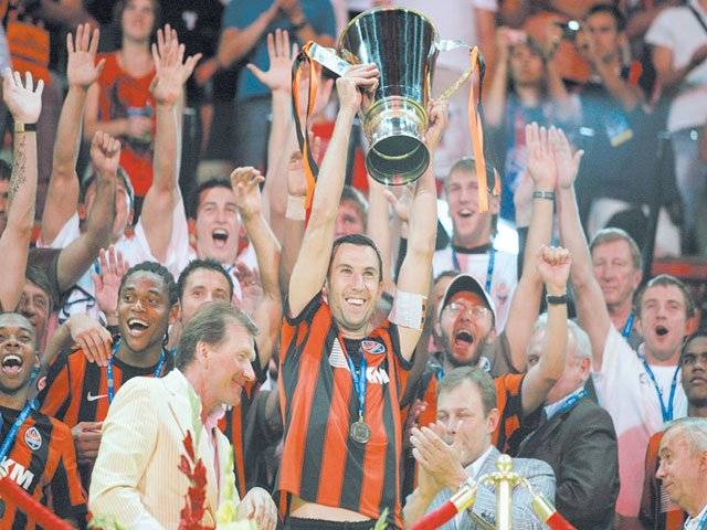 Shakhtar cruise to Super Cup title