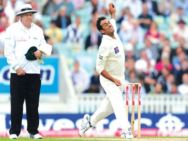 Dream debut for Wahab as Prior, Broad steady England