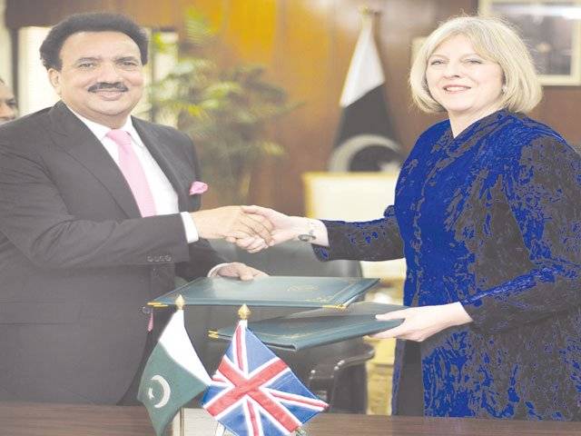 UK to deport all illegal Pakistanis
