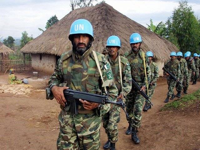 Pak troops leave for Congo on UN Mission