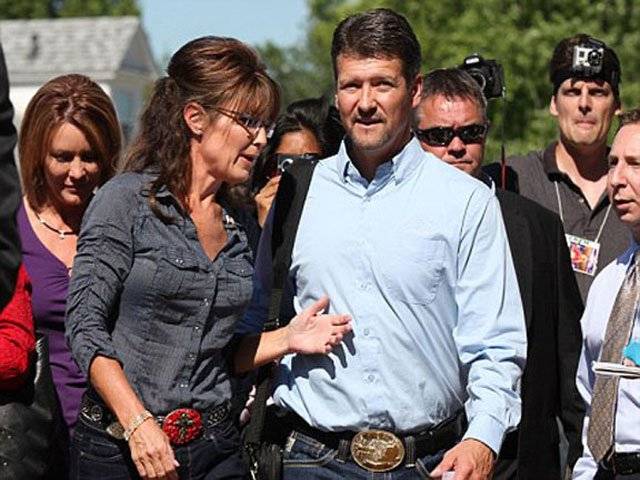 Palin defends tears at criticism