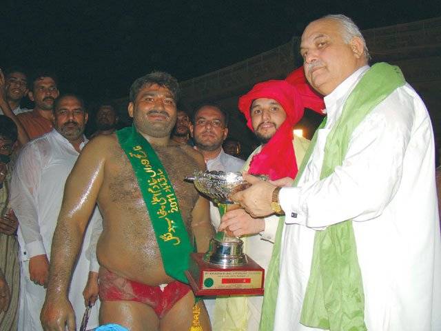 Azam wins Khadim-e-Aala Dangal