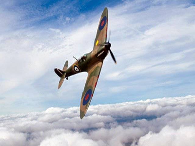 Spitfire takes to the skies once more