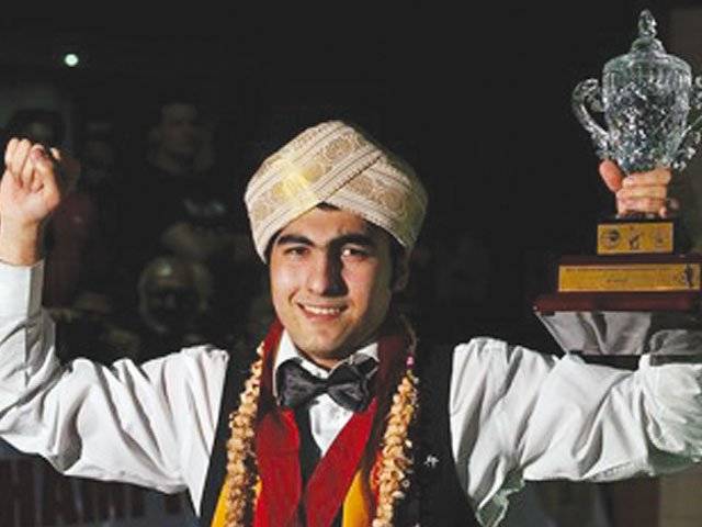 Hossein lifts World Snooker title