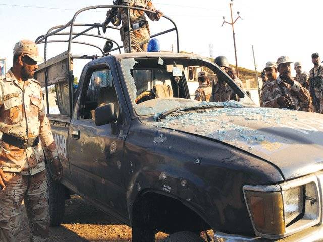 Karachi blast kills 3 Rangers