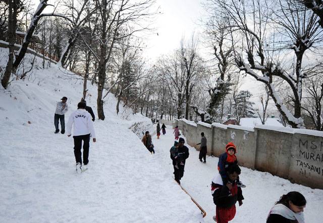 Margalla Hills receive snowfall after 6 years