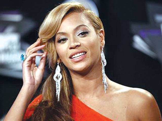  Beyonce’s baby makes Billboard chart debut