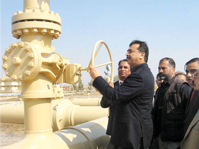 Gilani inaugurates Kunnar-Pasakhi gas pipeline project Thar coal project to be commissioned soon