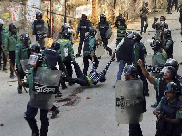 One killed in fresh Bangladesh clashes 