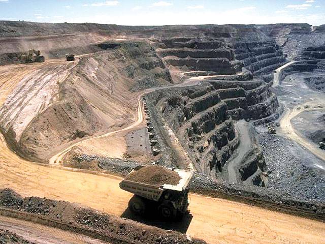 Chinese, British firms to invest in Thar coal project 
