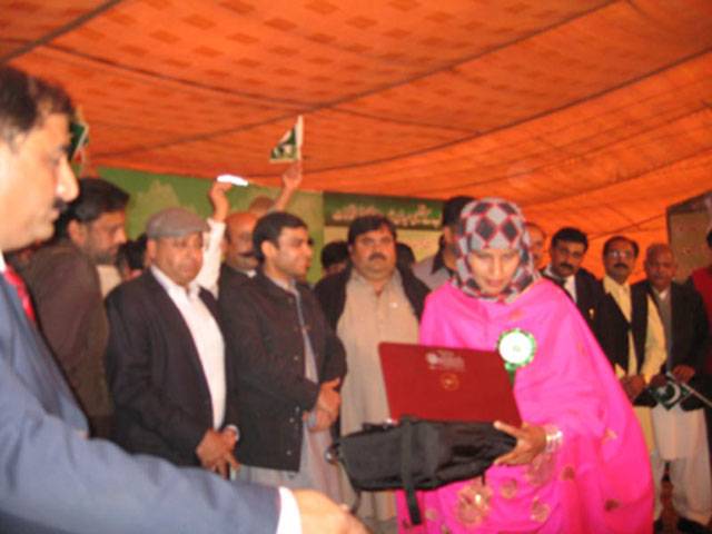 217 students get laptops in Muzaffargarh