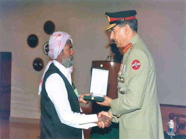 88 army officers, soldiers awarded for gallantry
