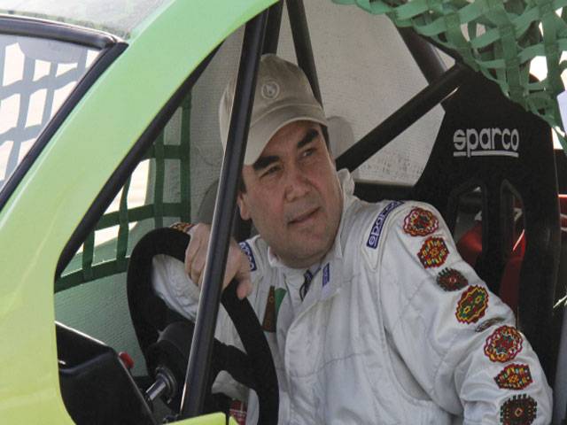 Turkmen president wins car race