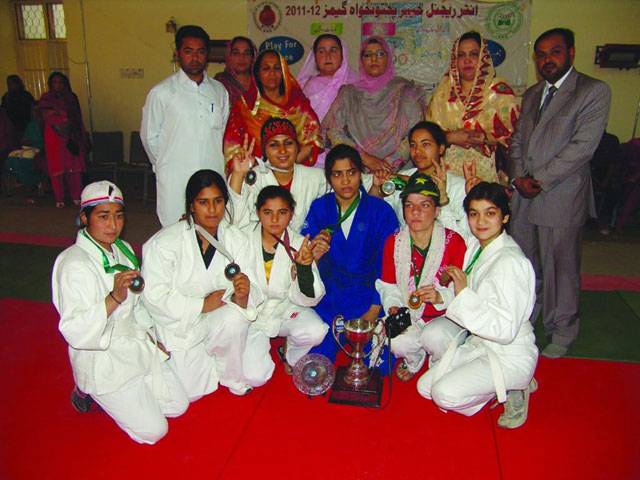 Peshawar team win Women Judo