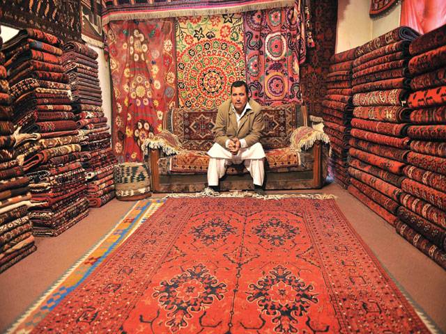 Iranian machines leave Afghan carpet industry threadbare