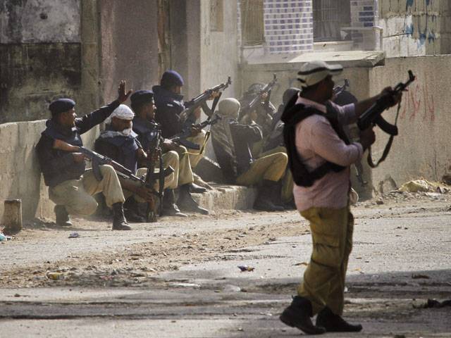 4 more die in Lyari gang war