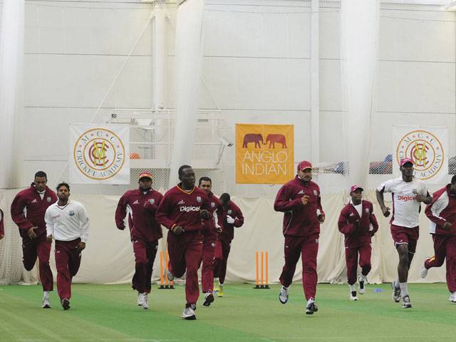England wary of Chanderpaul, West Indies pace