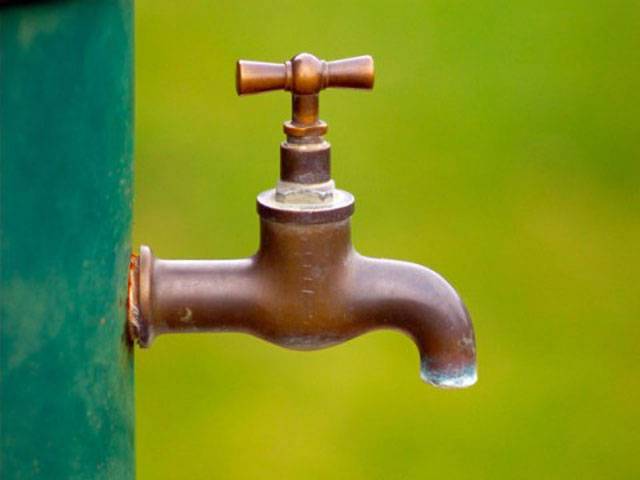 Residents protest water shortage